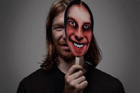 Its impressive how each track gives off a unique emotion and such a powerful atmosphere. . Aphex twin rym